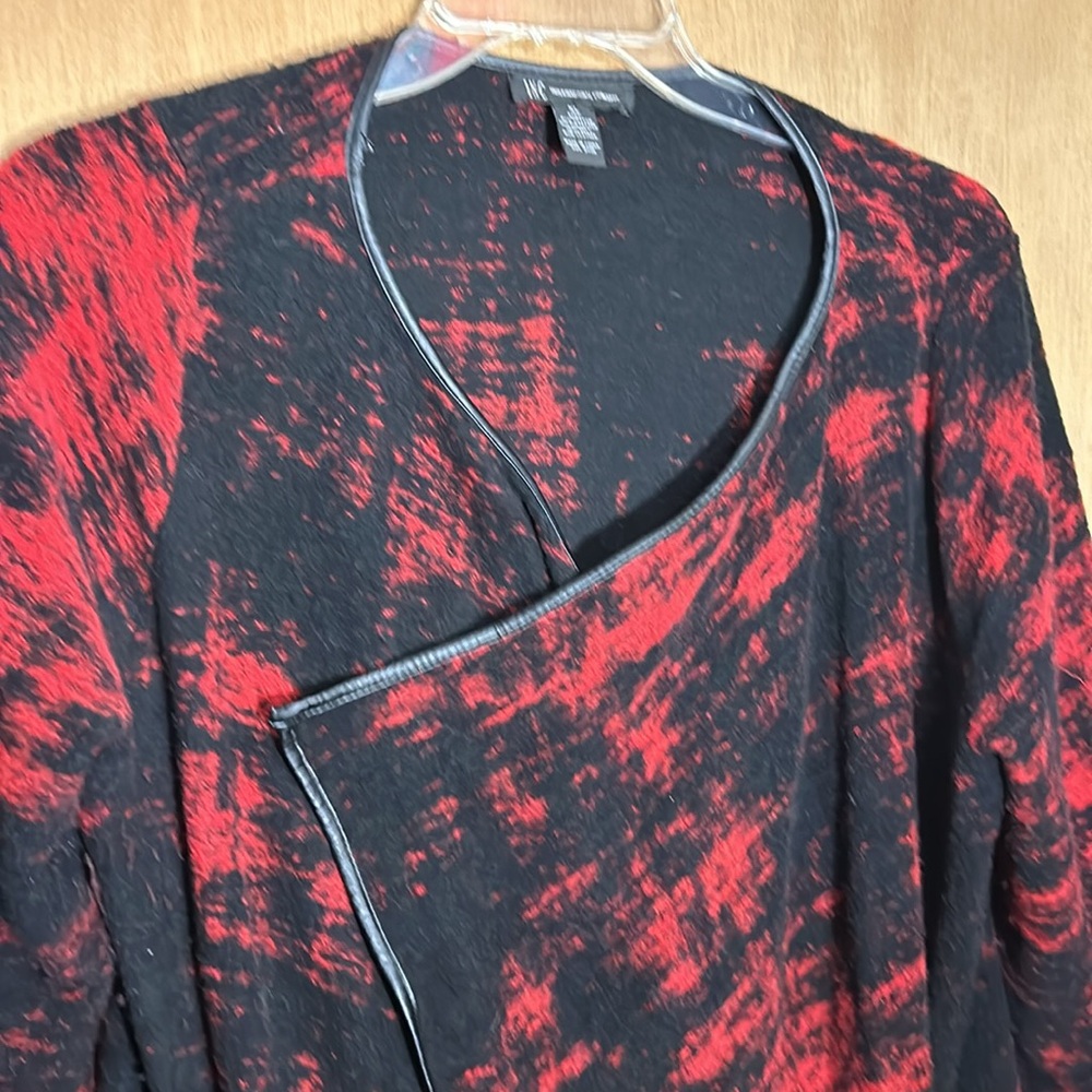 INC brand, black and‎ red knit, rap style blazer. - Picture 9 of 10